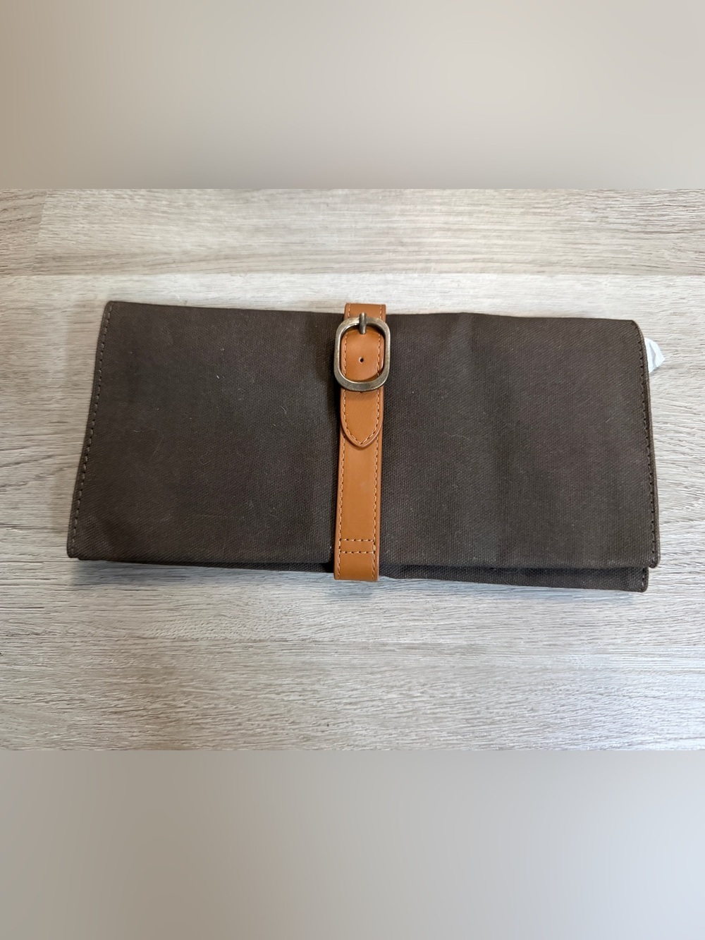 Mark & Graham brown canvas interior with tan leather logo patch